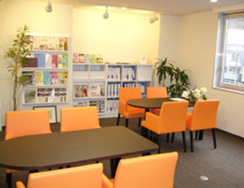 有料老人ホーム情報館